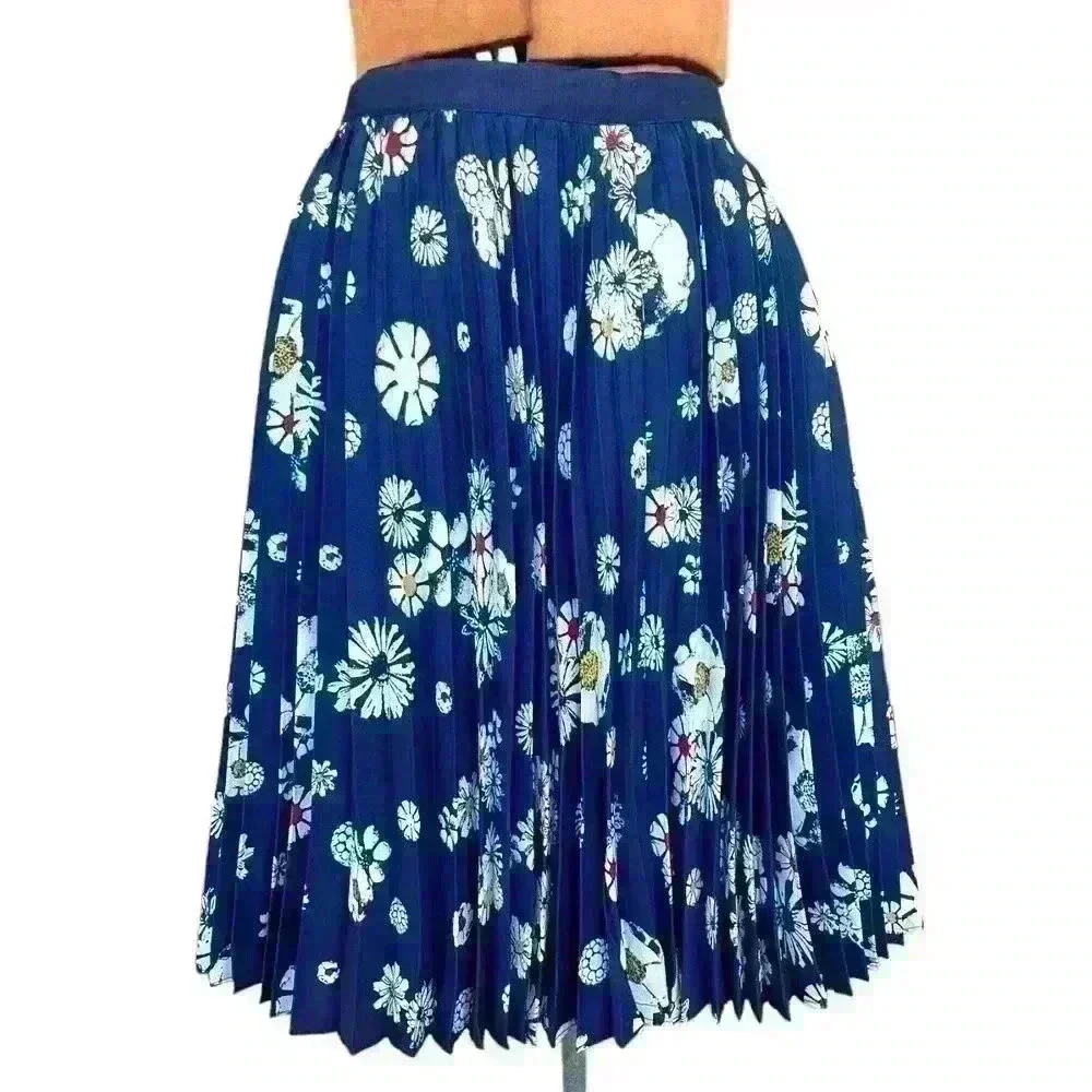 Jason Wu for Target Size 2 Navy Blue White Floral Pleated Skirt Cute Summer Fun
